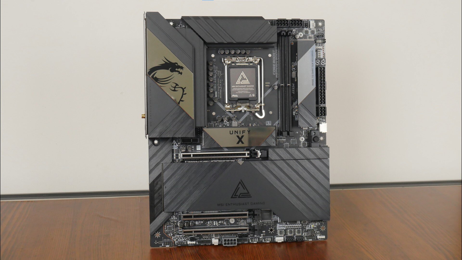 Unboxing & Overview: MSI MEG Z890 UNIFY-X LGA1851 Motherboard
